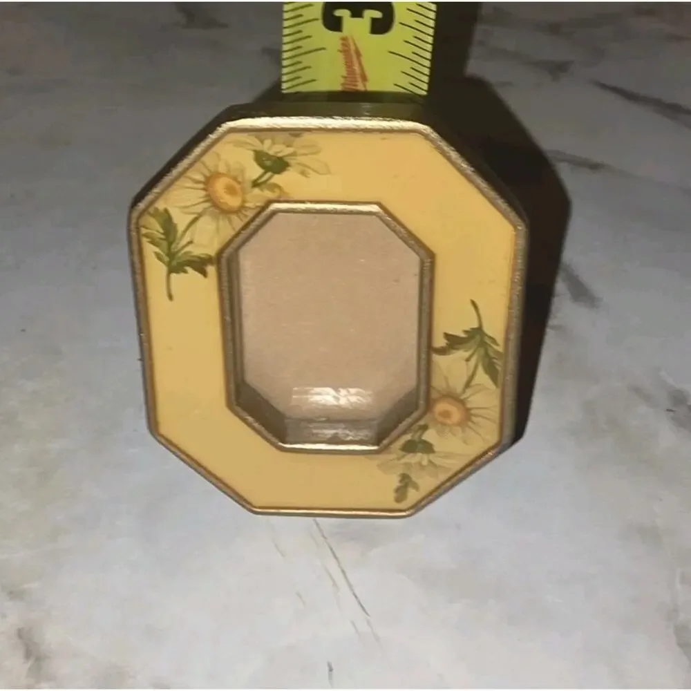 Vintage 70s The BUCKLERS Gold & Floral Enamel Picture Frame Miniature Daisy's